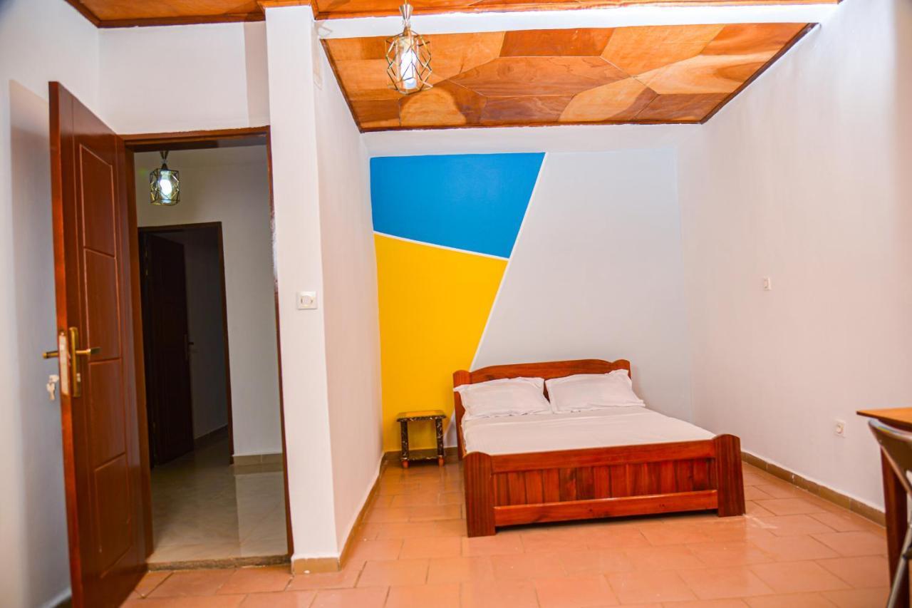 Appartement Meuble 2 Chambres Avec Salle De Bain - 1 Salon - 1E Cuisine - La Concorde - Quartier Nkomkana Yaoundé Exterior foto